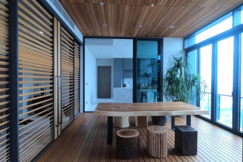 Condo in Bangkok, Thailand, 3 bedrooms  № 143578 - photo 2