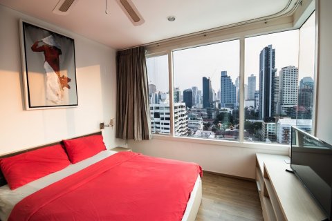 Condo in Bangkok, Thailand, 1 bedroom  № 143579 - photo 3