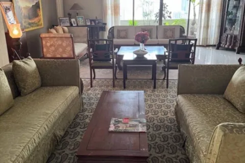 Penthouse in Watthana, Bangkok, Thailand 4 Schlafzimmer № 215509 - Foto 2