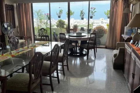 Penthouse in Watthana, Bangkok, Thailand 4 Schlafzimmer № 215509 - Foto 3