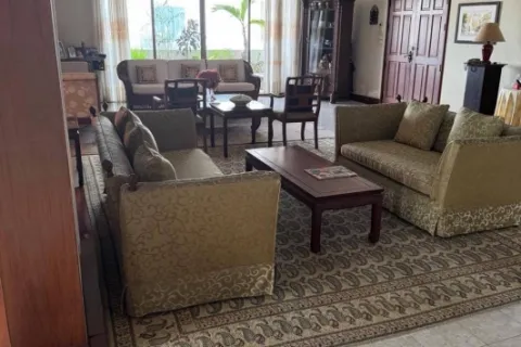 Penthouse à Watthana, Bangkok, Thaïlande 4 chambres № 215509