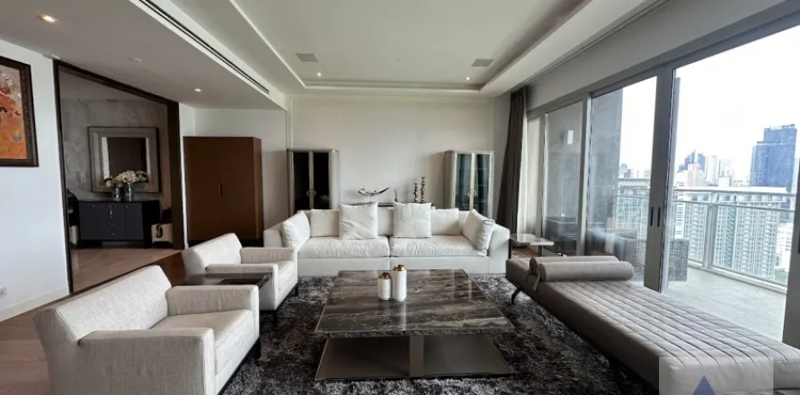 Penthouse in Pathum Wan, Bangkok, Thailand 3 Schlafzimmer № 215508