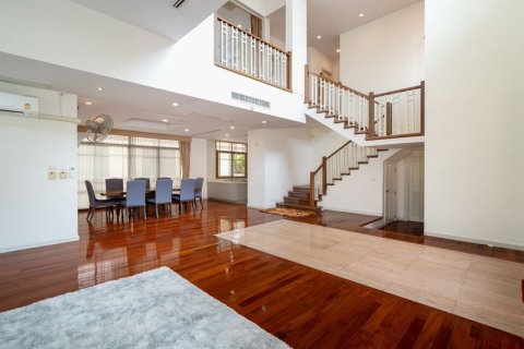 Дом в Пхракханонге, Бангкок, Таиланд с 4 спальнями  № 162741 - фото 5