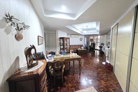 Кондоминиум с 4 спальнями в Бангкоке, Таиланд № 162743 - фото 2