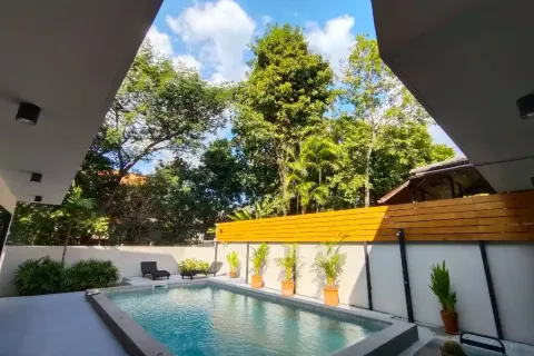 Villa à Chiang Mai, Thaïlande 4 chambres № 162748