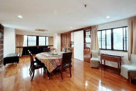 Кондоминиум с 3 спальнями в Бангкоке, Таиланд № 162744 - фото 5