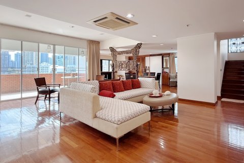 Кондоминиум с 3 спальнями в Бангкоке, Таиланд № 162744