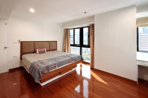 Кондоминиум с 3 спальнями в Бангкоке, Таиланд № 162744 - фото 14