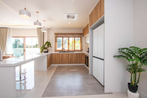 House in Chiang Mai, Thailand 3 bedrooms № 162747 - photo 7