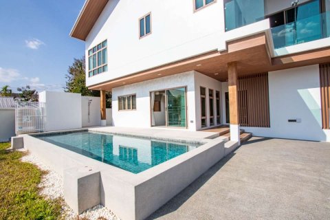 House in Chiang Mai, Thailand 3 bedrooms № 162747