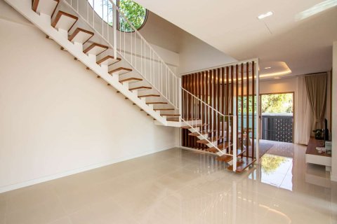 House in Chiang Mai, Thailand 3 bedrooms № 162747 - photo 5
