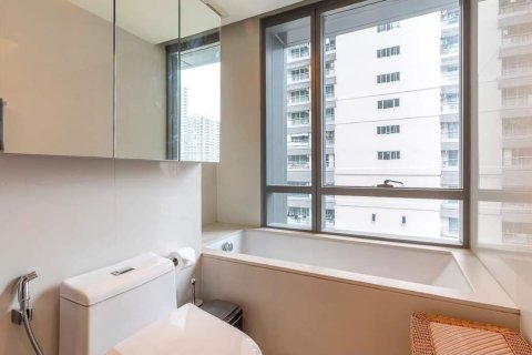 Condo in Bangkok, Thailand, 2 bedrooms  № 157511 - photo 16
