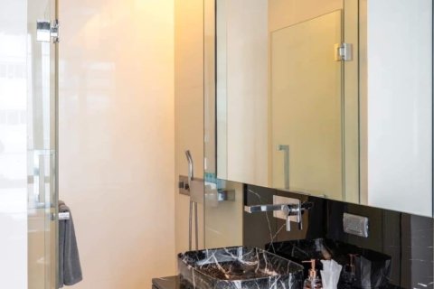 Condo in Bangkok, Thailand, 2 bedrooms  № 157511 - photo 14