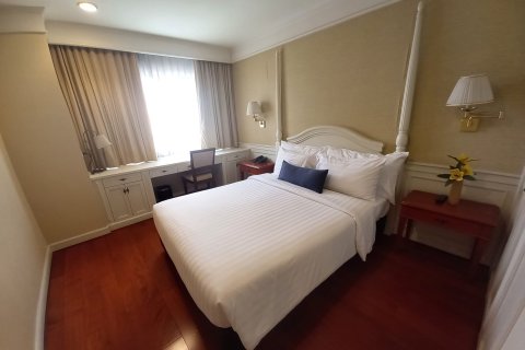 Condo in Bangkok, Thailand, 3 bedrooms  № 157510 - photo 8
