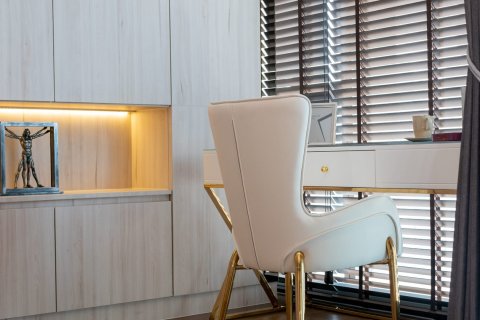 Condo in Bangkok, Thailand, 2 bedrooms  № 157507 - photo 17