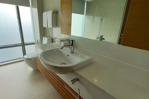 Condo in Bangkok, Thailand, 2 bedrooms  № 157509 - photo 11