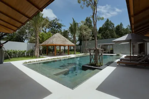 Casa de 4 dormitorios en Bang Tao, Tailandia № 234114