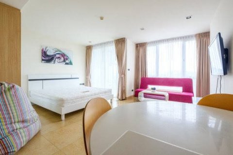 Studio in the Condo on Jomtien Beach, Pattaya, Thailand № 204346 - photo 2