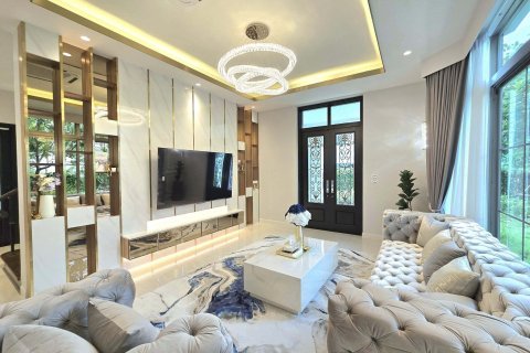 Villa à Samut Prakan, Thaïlande 4 chambres № 167722 - photo 13