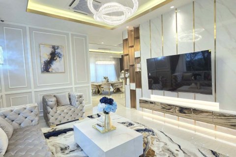 Villa à Samut Prakan, Thaïlande 4 chambres № 167722 - photo 8