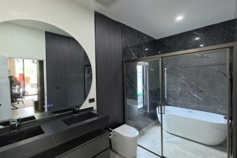 Villa in Pattaya, Thailand 6 bedrooms № 162690 - photo 18