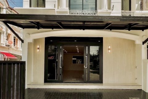 Townhouse à Wang Thonglang, Bangkok, Thaïlande 4 chambres № 171850 - photo 2