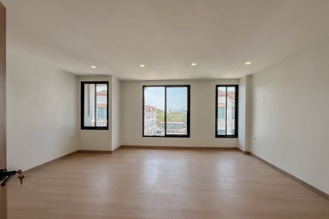 Townhouse à Wang Thonglang, Bangkok, Thaïlande 4 chambres № 171850 - photo 29