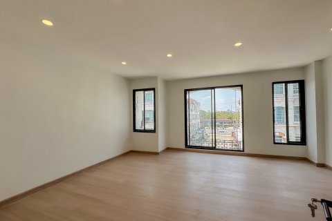 Townhouse à Wang Thonglang, Bangkok, Thaïlande 4 chambres № 171850 - photo 22