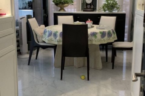 Condo in Bangkok, Thailand, 3 bedrooms  № 152355 - photo 4