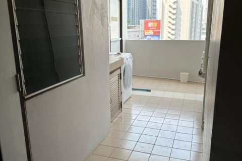 Condo in Watthana, Bangkok, Thailand, 3 bedrooms  № 158138 - photo 18