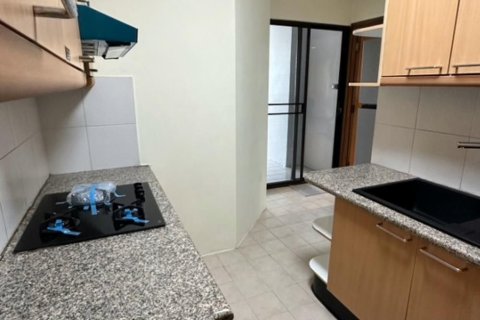 Condo in Watthana, Bangkok, Thailand, 3 bedrooms  № 158138 - photo 16