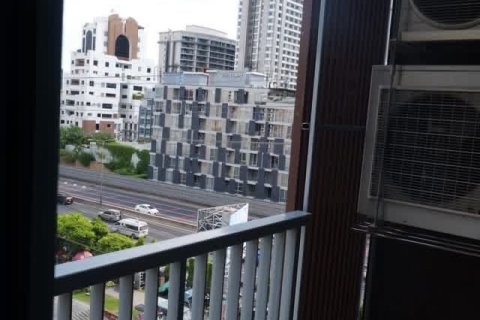 Studio in the Condo in Khlong Toei, Bangkok, Thailand  № 158141 - photo 9