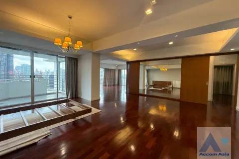 Condo in Watthana, Bangkok, Thailand, 3 bedrooms № 215011