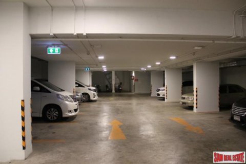 Apartment in Bangkok, Thailand 2 bedrooms № 193077 - photo 5