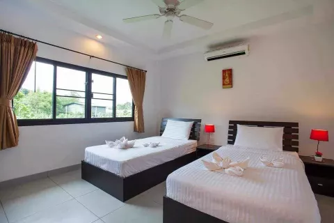Villa in Phuket, Thailand 3 bedrooms № 141220 - photo 12