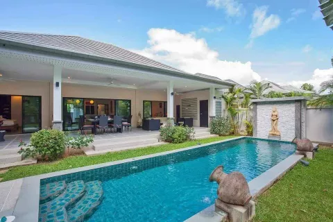 Villa in Phuket, Thailand 3 bedrooms № 141220 - photo 2