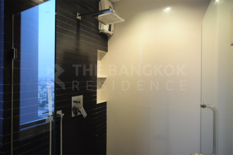 Condo in Bangkok, Thailand, 1 bedroom  № 185179 - photo 4