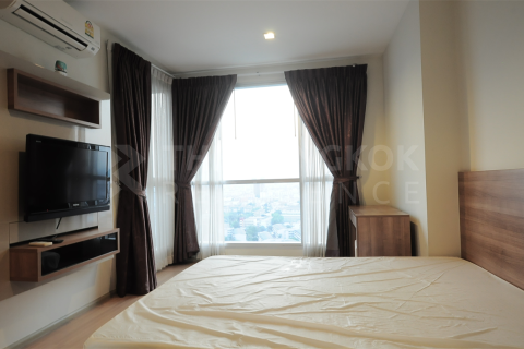 Condo in Bangkok, Thailand, 1 bedroom  № 185179 - photo 2