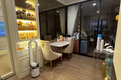 Condo à Khlong Toei, Bangkok, Thaïlande, 2 chambres № 161973 - photo 3