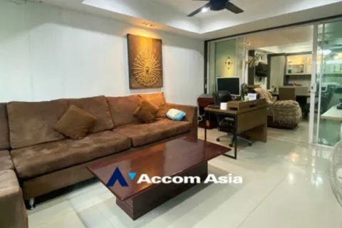 Haus in Watthana, Bangkok, Thailand 5 Schlafzimmer № 214761 - Foto 2