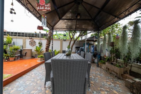 House in Chiang Mai, Thailand 4 bedrooms № 121871 - photo 15