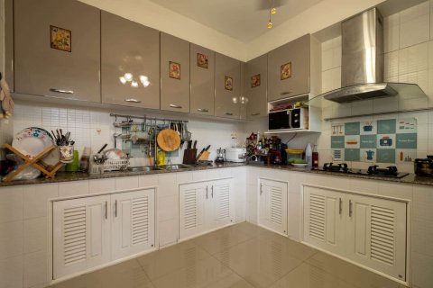 House in Chiang Mai, Thailand 4 bedrooms № 121871 - photo 11