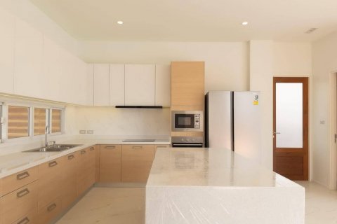 House in Chiang Mai, Thailand 4 bedrooms № 121873 - photo 7