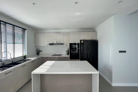 Вилла в Хуа Хине, Таиланд с 3 спальнями  № 114044 - фото 9