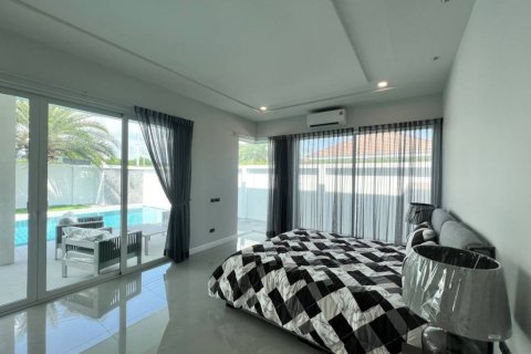 Вилла в Хуа Хине, Таиланд с 3 спальнями  № 114044 - фото 10