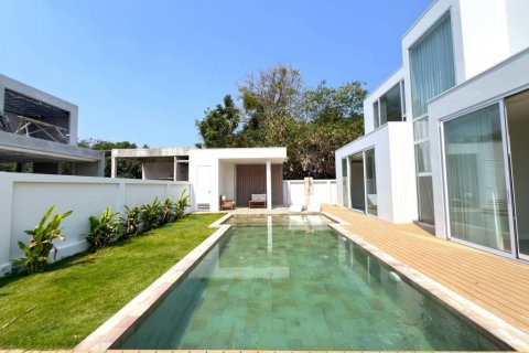 Вилла в Паттайе, Таиланд с 4 спальнями  № 114045 - фото 2