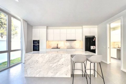 Вилла в Паттайе, Таиланд с 4 спальнями  № 114045 - фото 7