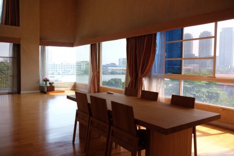 Condo in Khlong San, Bangkok, Thailand, 3 bedrooms  № 134045 - photo 4