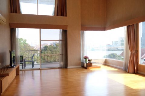 Condo in Khlong San, Bangkok, Thailand, 3 bedrooms  № 134045 - photo 5