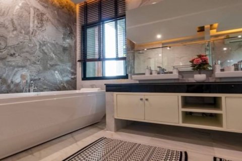 Villa à Hang Dong, Thaïlande 4 chambres № 134047 - photo 18